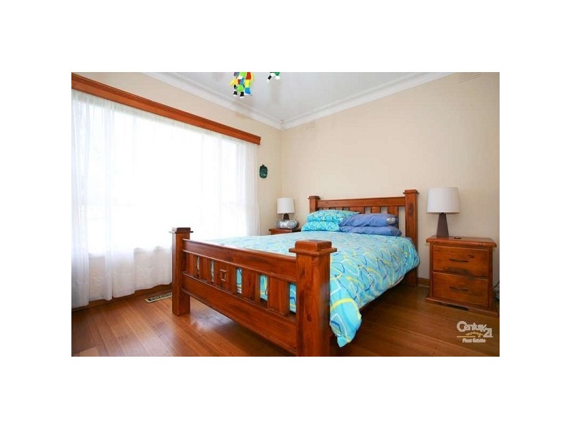 10 Dunblane Road, Noble Park VIC 3174