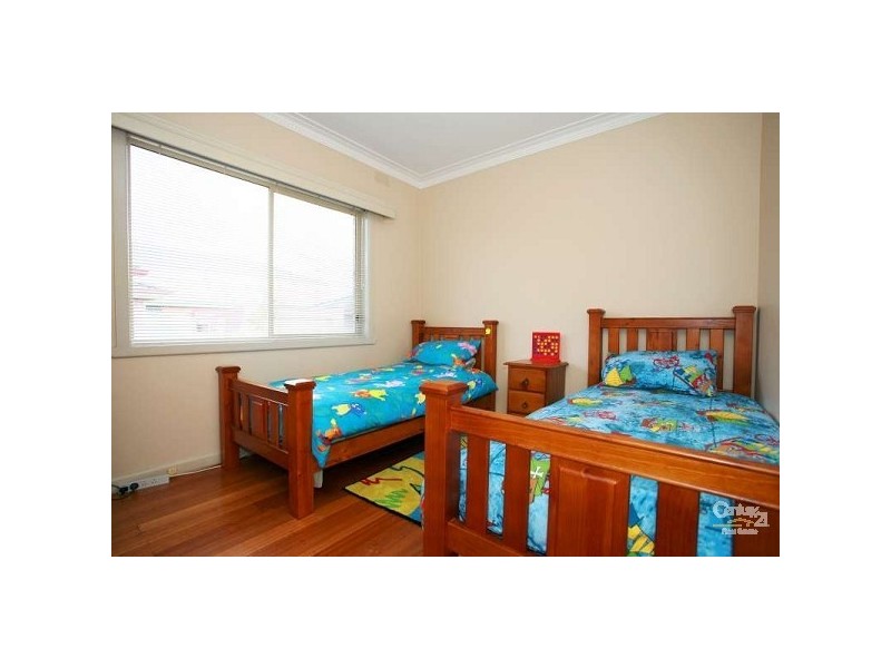 10 Dunblane Road, Noble Park VIC 3174