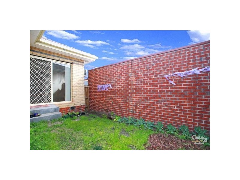 10 Dunblane Road, Noble Park VIC 3174