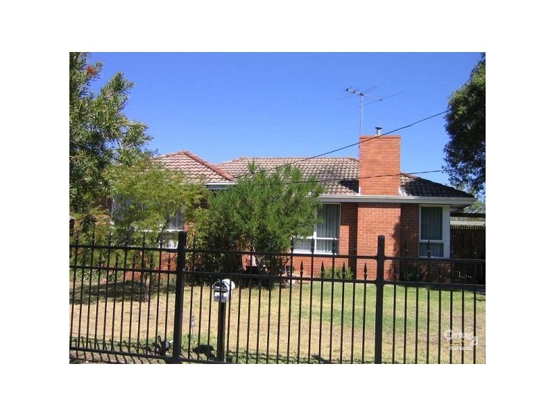 32 Mather Road, Noble Park VIC 3174