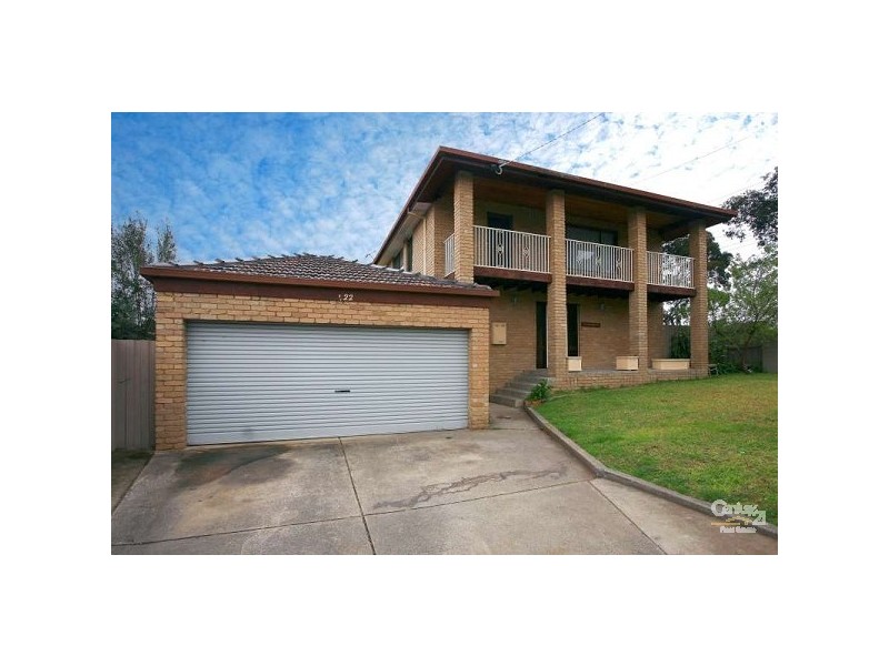 222 Outlook Drive, Dandenong North VIC 3175