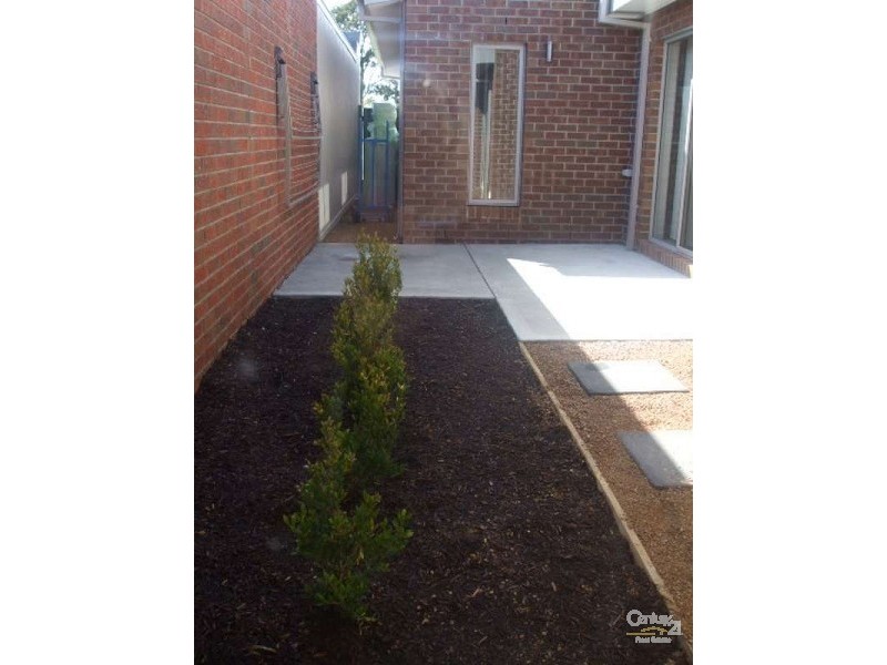 62 Steven Street, Dandenong VIC 3175