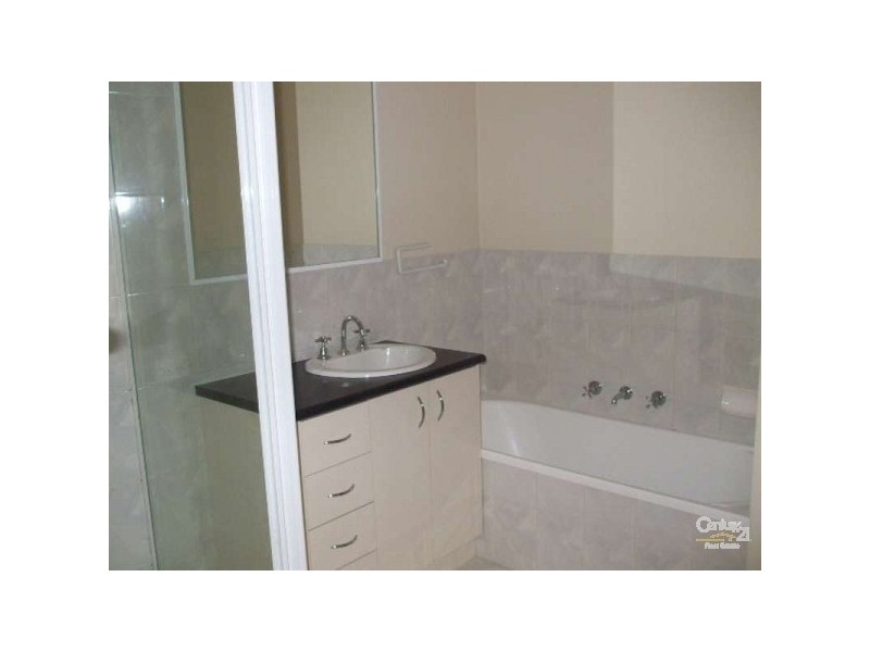 2/36 Noble Street, Noble Park VIC 3174