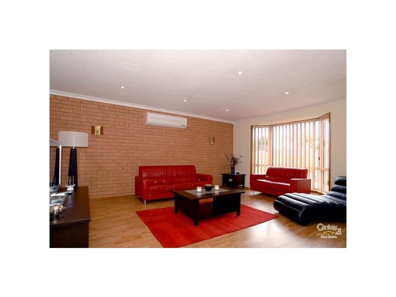 2/18 Mather Road, Noble Park VIC 3174