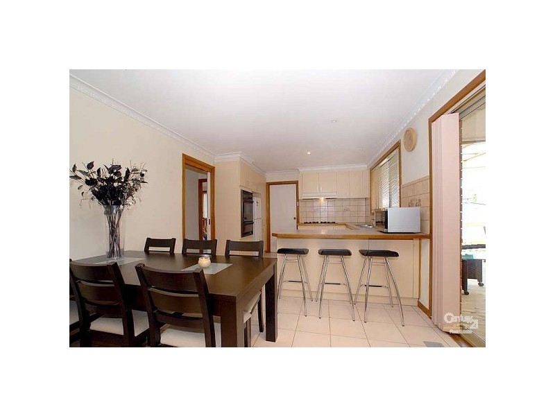 2/18 Mather Road, Noble Park VIC 3174