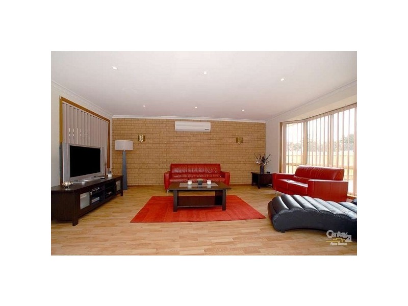 2/18 Mather Road, Noble Park VIC 3174