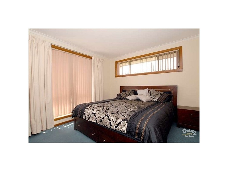 2/18 Mather Road, Noble Park VIC 3174