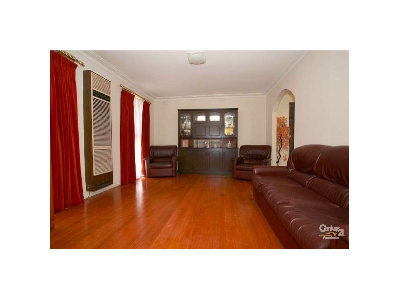 52 Kernot Cres, Noble Park North VIC 3174