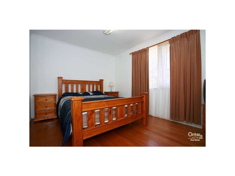 52 Kernot Cres, Noble Park North VIC 3174