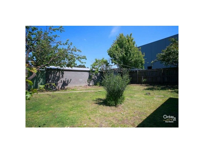 52 Kernot Cres, Noble Park North VIC 3174