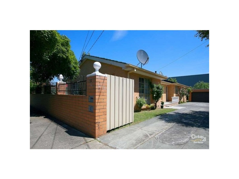 52 Kernot Cres, Noble Park North VIC 3174
