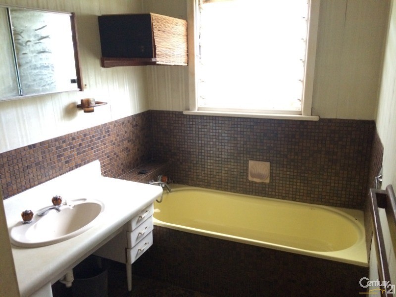 16 Ambrie Crescent, Noble Park VIC 3174