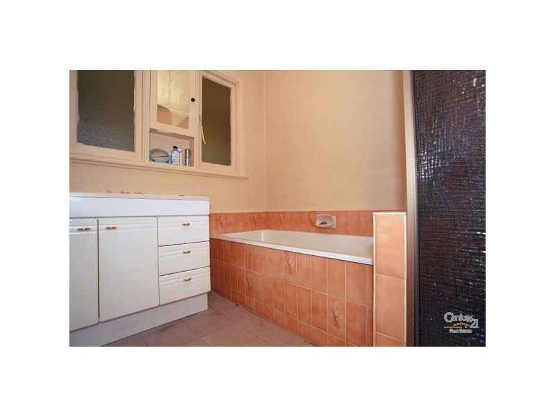 12 Barnett Grove, Noble Park VIC 3174