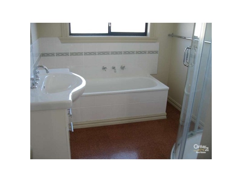 4/1-3 Bloomfield Road, Noble Park VIC 3174