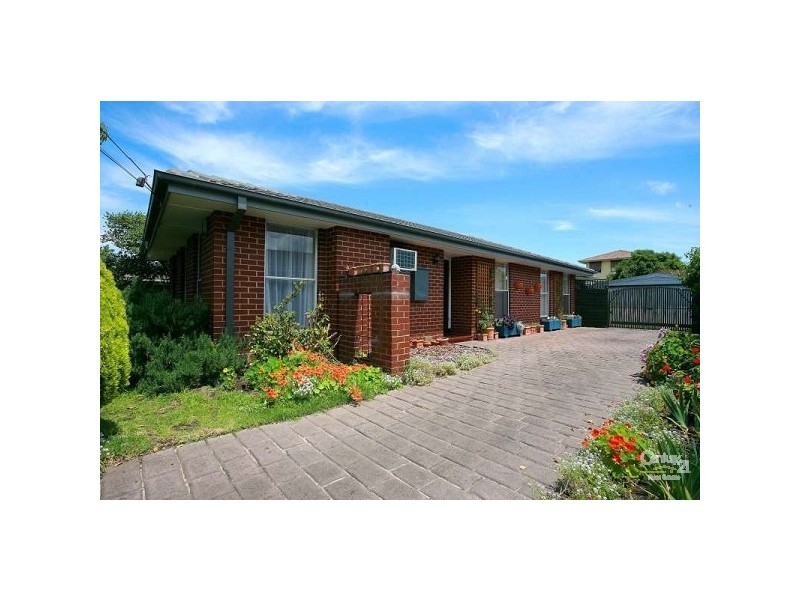 12 Cosier Drive, Noble Park VIC 3174