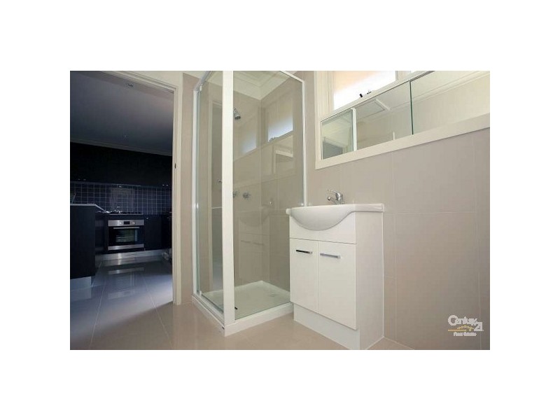 6/28 Vincent Cres, Noble Park VIC 3174