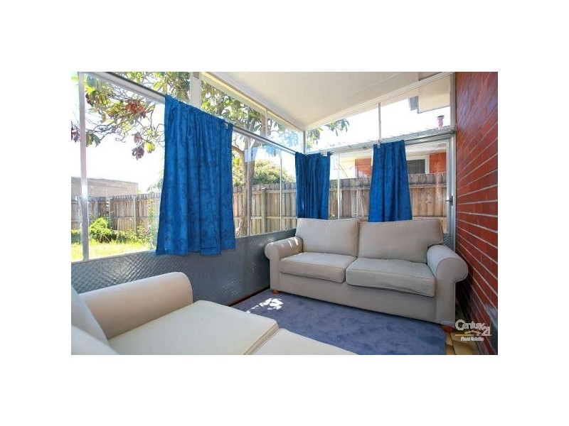 9 Rockford Cr, Noble Park VIC 3174