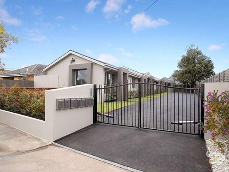 2/28 Vincent Crescent, Noble Park VIC 3174