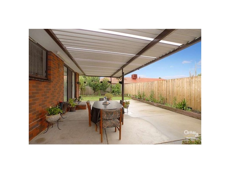 33 Fenton Court, Keysborough VIC 3173