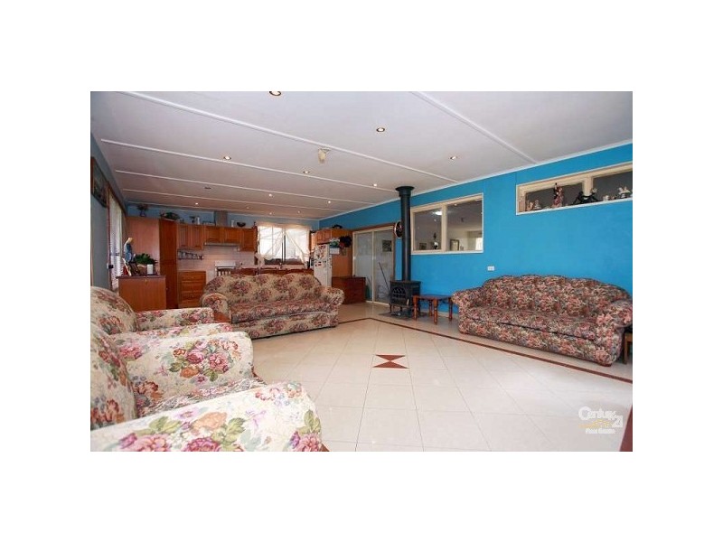 74 Pound Road, Hampton Park VIC 3976