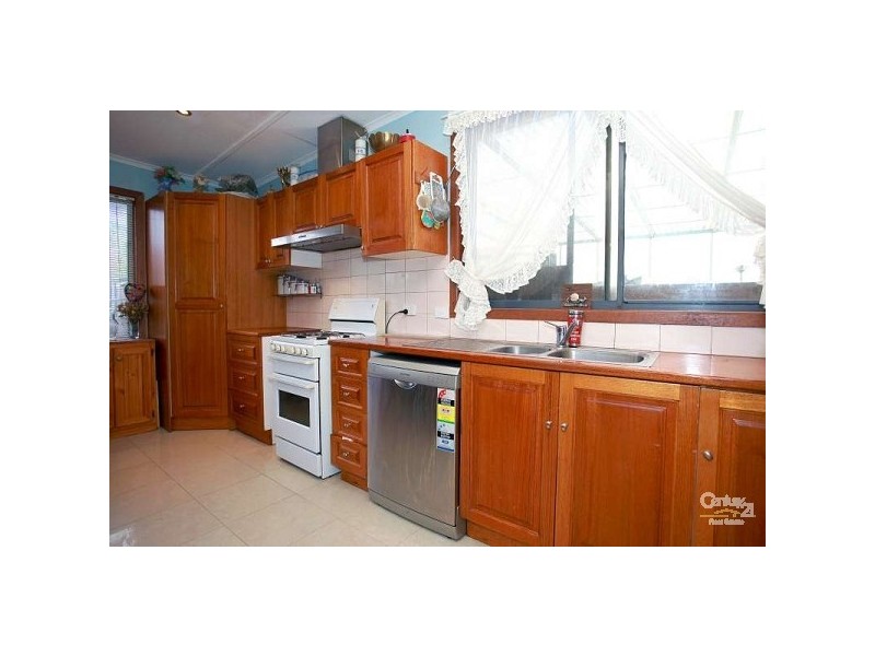 74 Pound Road, Hampton Park VIC 3976