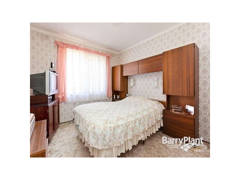 11 Jacksons Road, Noble Park North VIC 3174