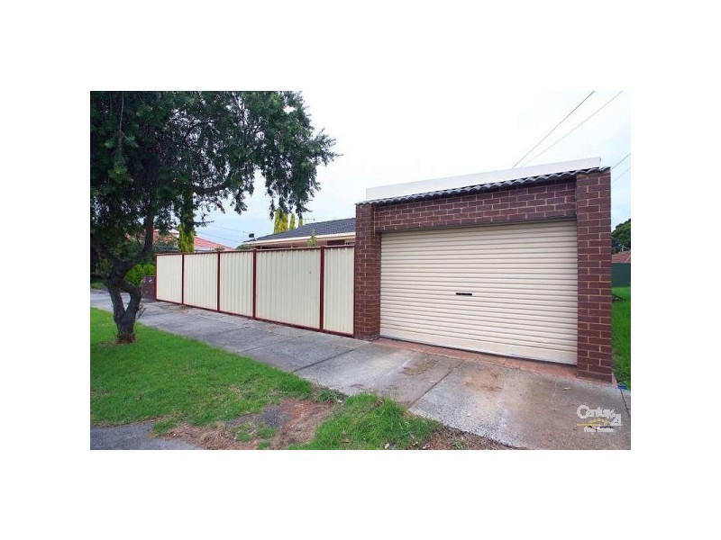 1/2 Birkley Ct, Noble Park North VIC 3174