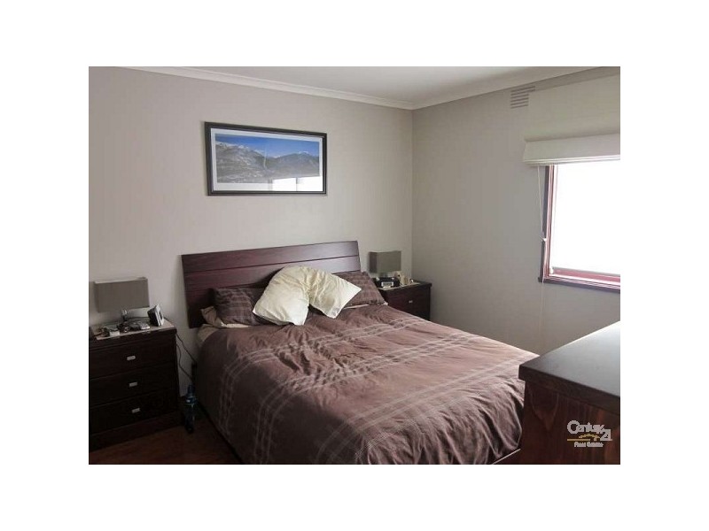 15 Silverdale Court, Springvale South VIC 3172