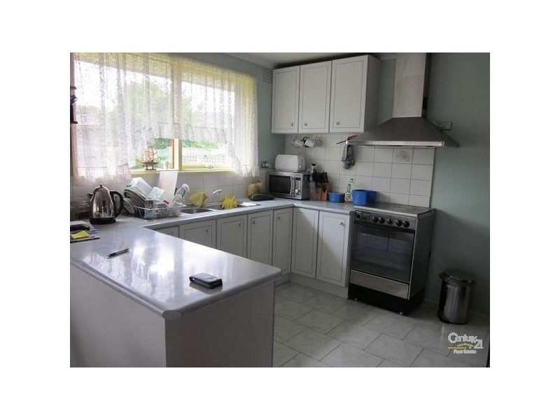 15 Silverdale Court, Springvale South VIC 3172