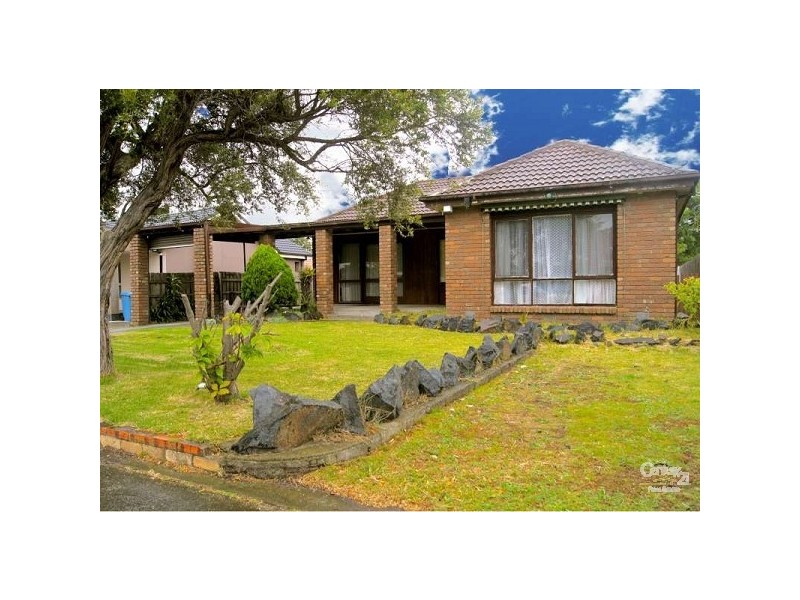 27 Leonard Ave, Noble Park VIC 3174