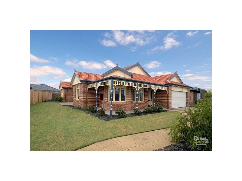 6 Mallett Grove, Lyndhurst VIC 3975