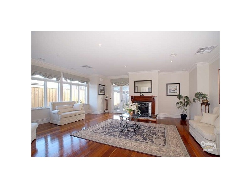 6 Mallett Grove, Lyndhurst VIC 3975