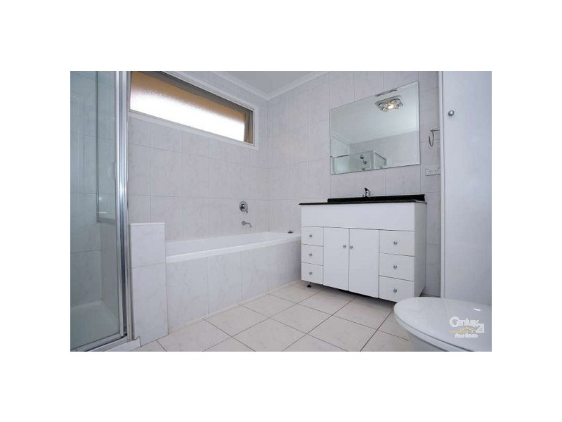 20 Rawdon Hill Drive, Dandenong North VIC 3175