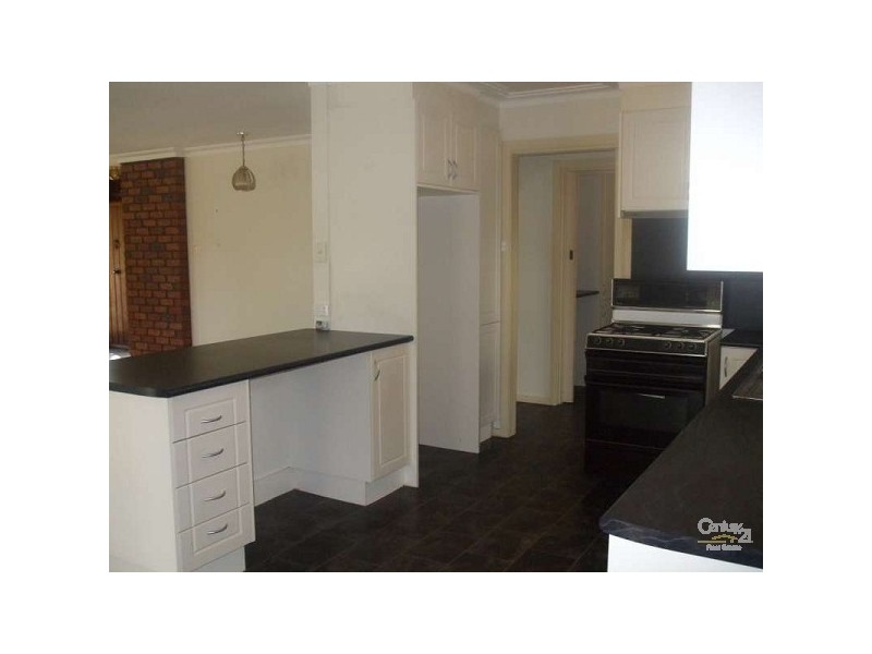 13 Currawong Street, Keysborough VIC 3173