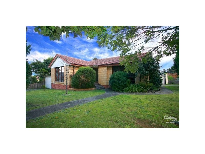 4 Heyington Crescent, Noble Park North VIC 3174