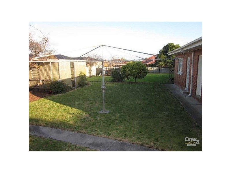 8 Knox Street, Noble Park VIC 3174