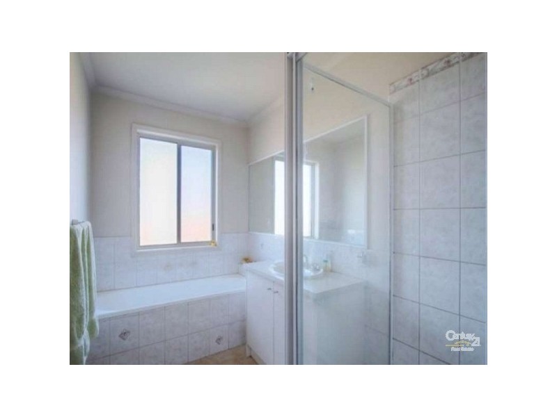 52/36-40 Hennessy Way, Dandenong North VIC 3175