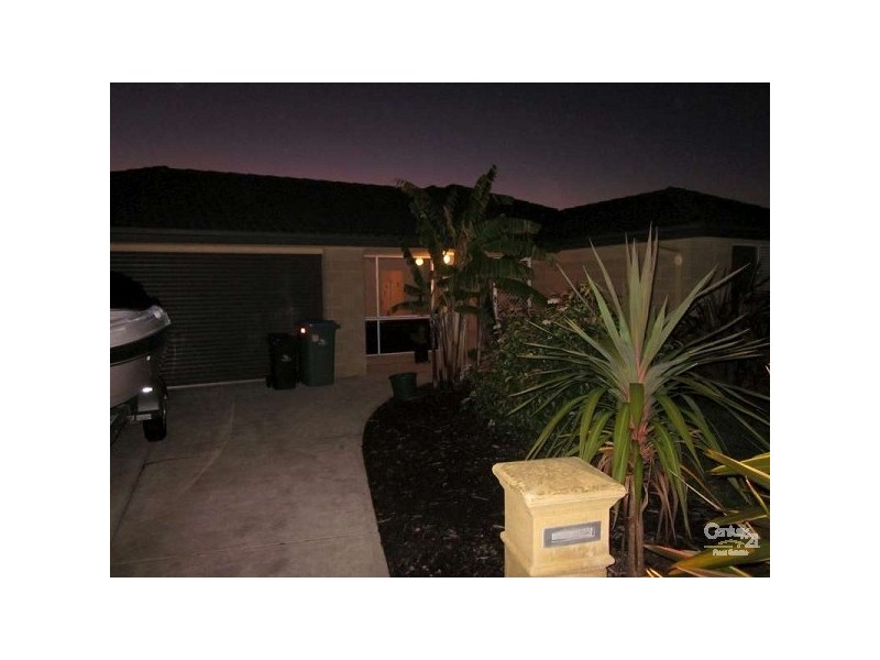 49 Amberley Drive, Mount Martha VIC 3934