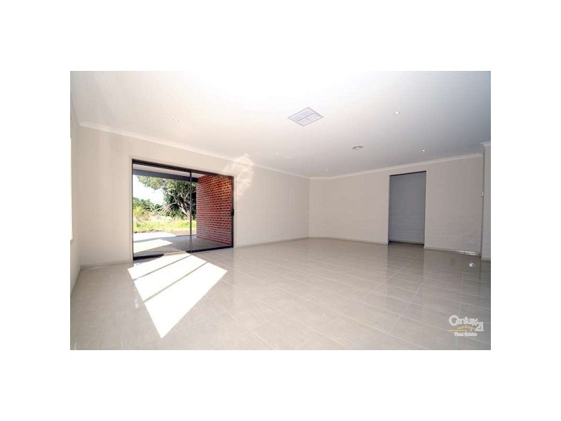 140 Clarendon Drive, Keysborough VIC 3173