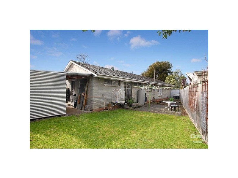 2 Digby Court, Springvale South VIC 3172