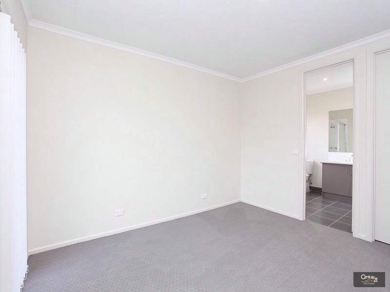 21 Desa Tce, Dandenong South VIC 3175