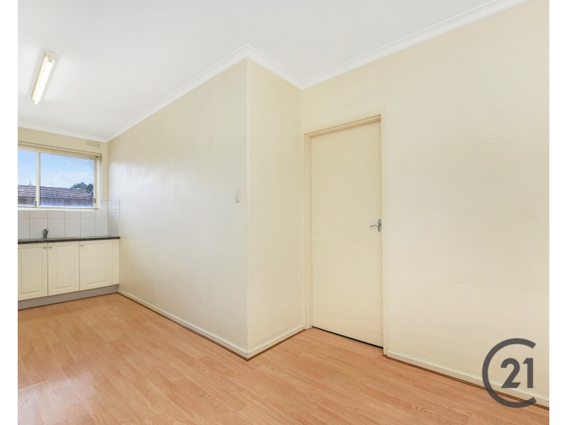 4/10 Albert Avenue, Springvale VIC 3171