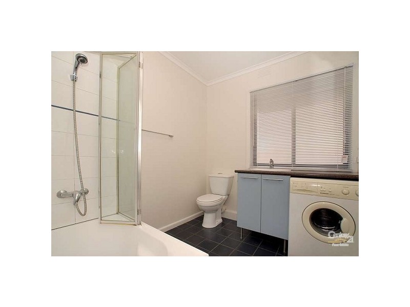 1/7 Ronald Ave, Noble Park VIC 3174
