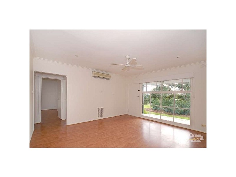 1/7 Ronald Ave, Noble Park VIC 3174