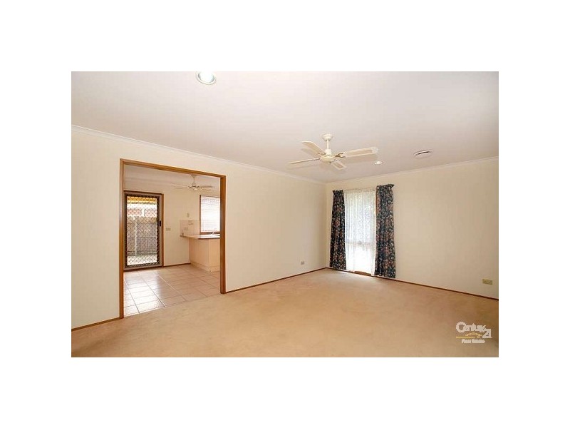 14 Blue Grass Crescent, Pakenham VIC 3810