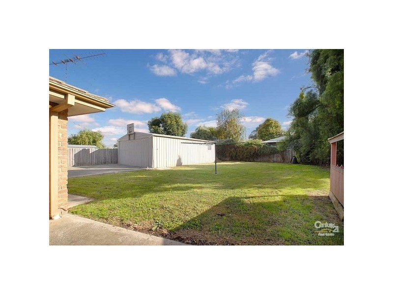 14 Blue Grass Crescent, Pakenham VIC 3810