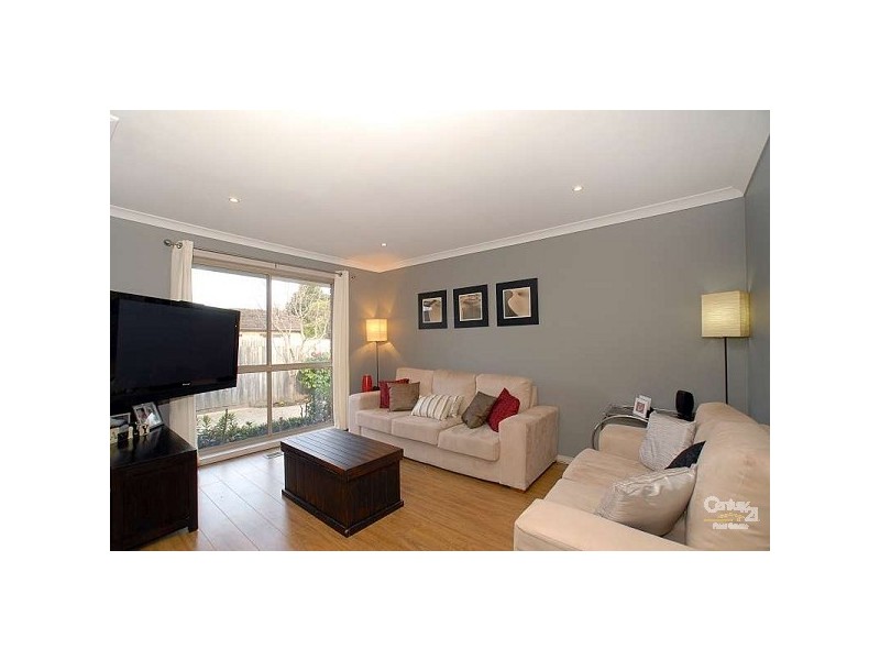 2/11 Bowman Street, Noble Park VIC 3174