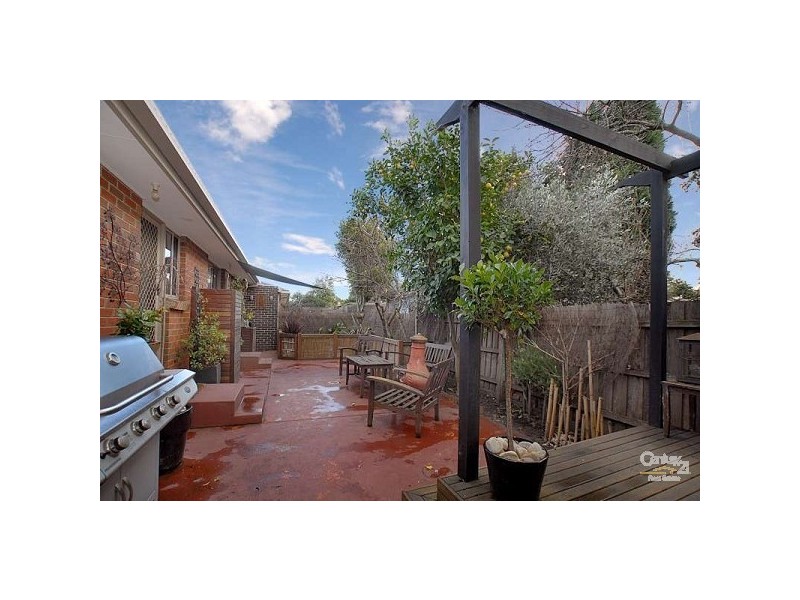 2/11 Bowman Street, Noble Park VIC 3174