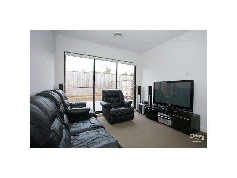 20 Dresden Drive, Waterways VIC 3195