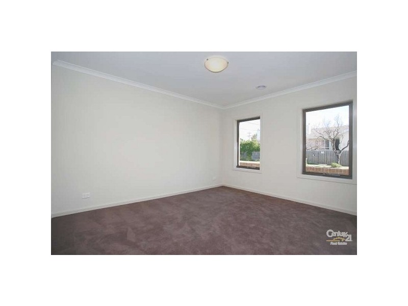 2/1417 Heatherton Road, Dandenong North VIC 3175